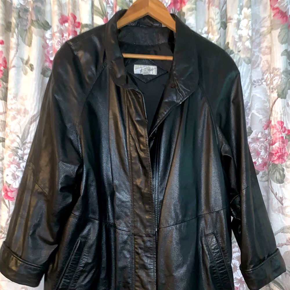 Vintage Ricardo Black Leather